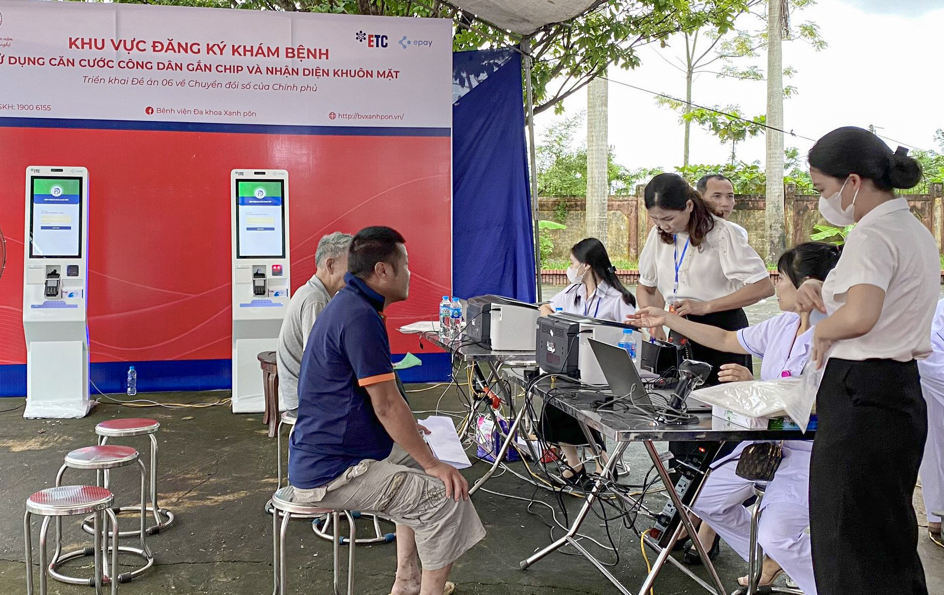 ETC & EPAY assist the installation of health check-up kiosks in Tien Lu: Promoting policy, Spreading responsibility